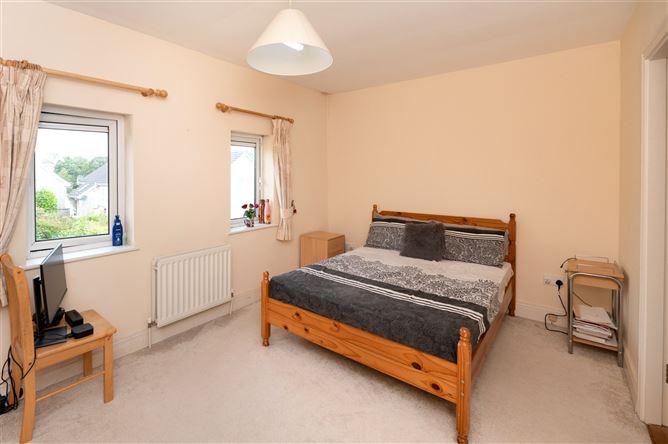 52 Clonlea, Mount Oval, Rochestown, Cork