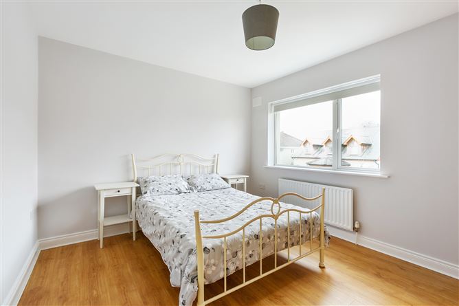 6 Newcastle Woods Crescent, Enfield, Co. Meath