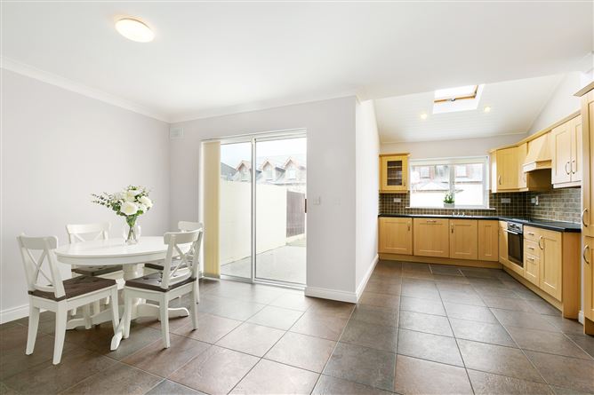 6 Newcastle Woods Crescent, Enfield, Co. Meath