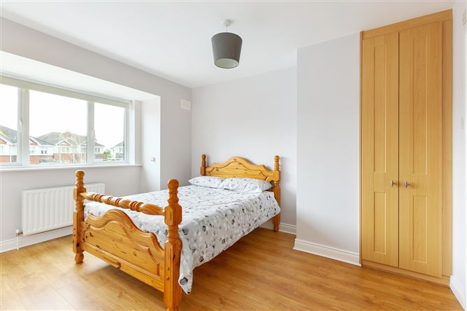 6 Newcastle Woods Crescent, Enfield, Co. Meath