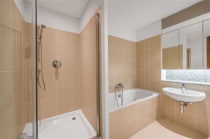 46 Saunders House Spencer Dock, IFSC, Dublin 1
