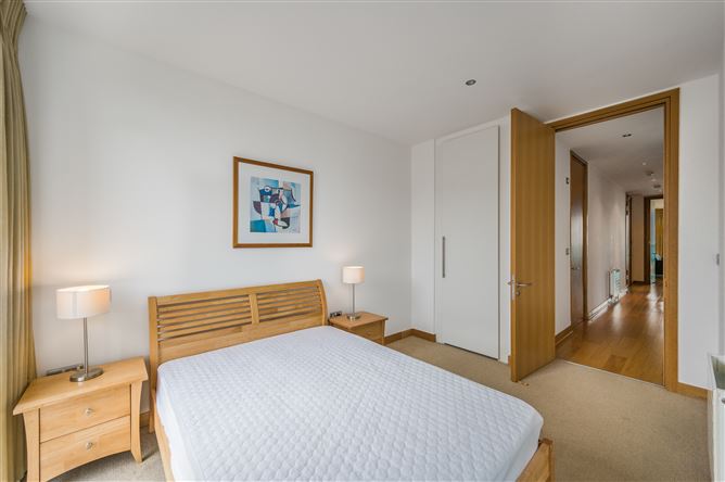 46 Saunders House Spencer Dock, IFSC, Dublin 1