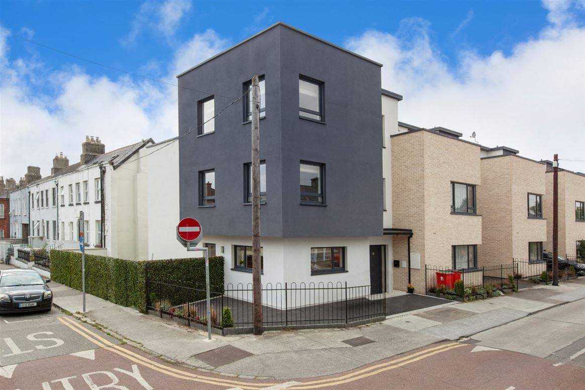 16 Fairview Terrace, Marino, Dublin 3