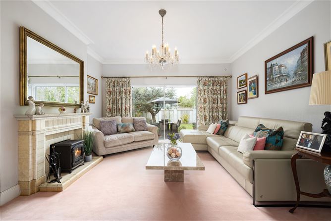 https://photos-a.propertyimages.ie/media/6/9/9/4922996/be9bfc00-c02e-4e8a-a6d6-63345056f42e_l.jpg