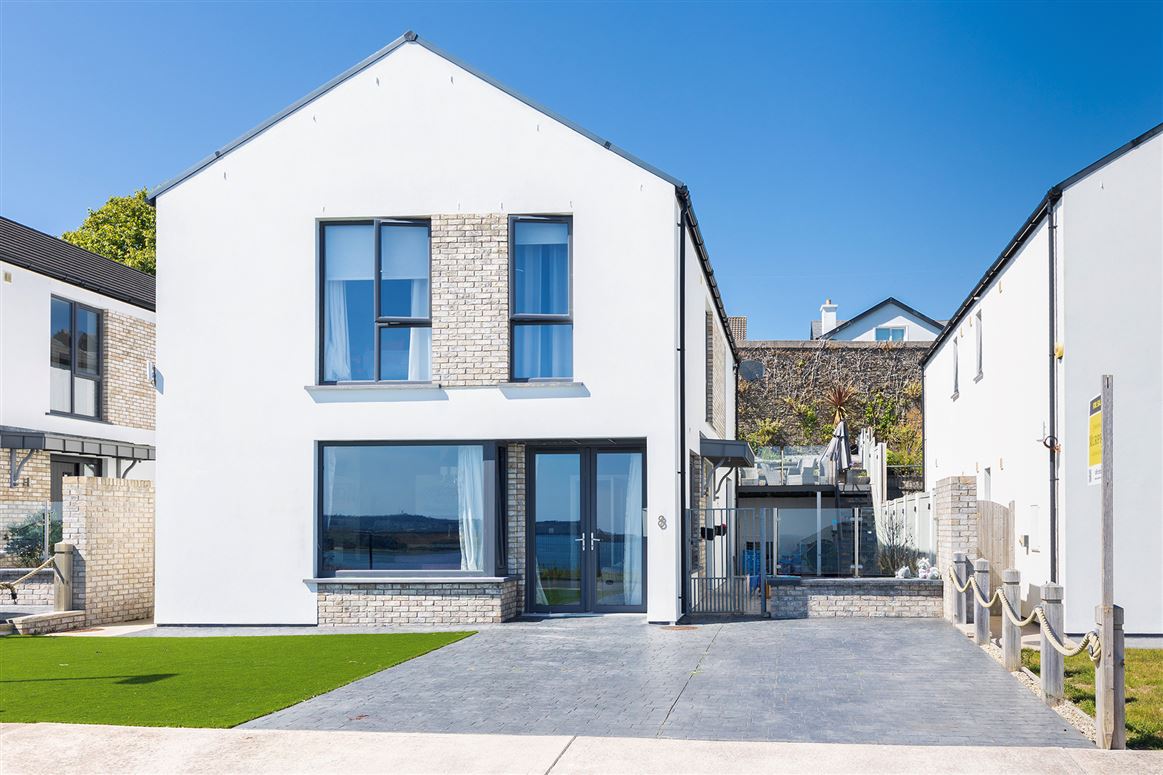 8 Dun Farraige, Carrignafoy, Cobh, Cork