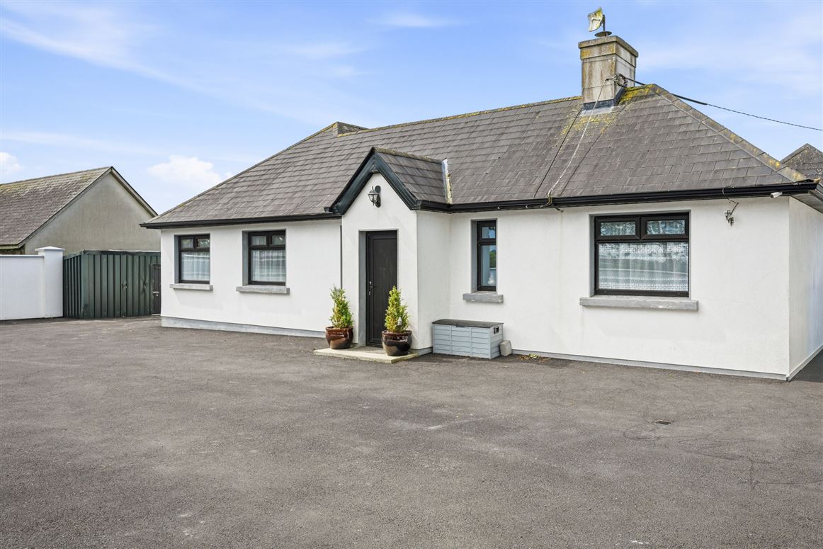 April Cottage, Boolavogue, Ferns, Co. Wexford