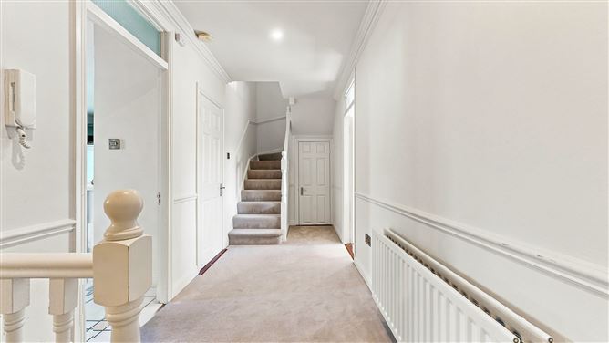 Apt 19 Loftus Square, Rathfarnham Gate, Rathfarnham, Dublin 14