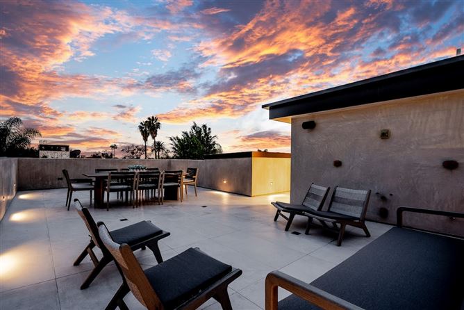 Groves & Open Sky,Los Angeles,California,USA