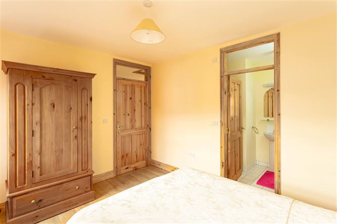 1 Strand View, Cluin, Allihies, Co. Cork