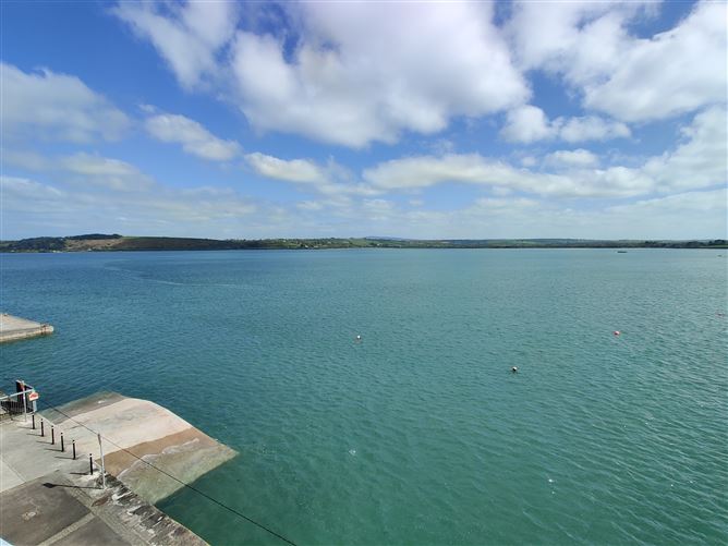 104 Pier Head Apartments, Store Street, Youghal, Cork