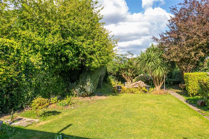 14 Lakelands Park, Terenure, Dublin