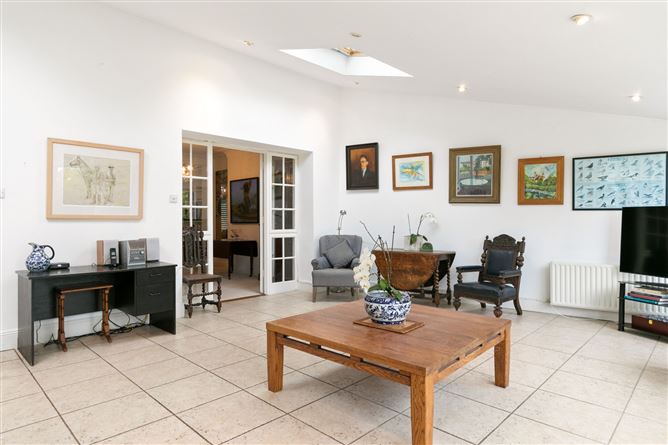 14 Lakelands Park, Terenure, Dublin
