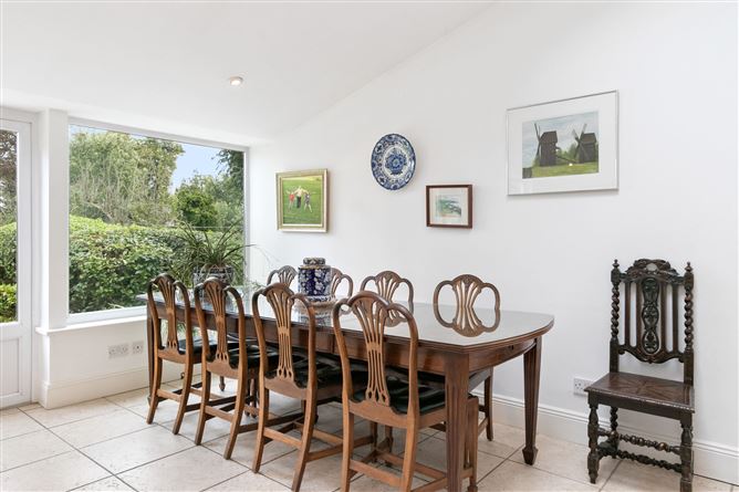 14 Lakelands Park, Terenure, Dublin