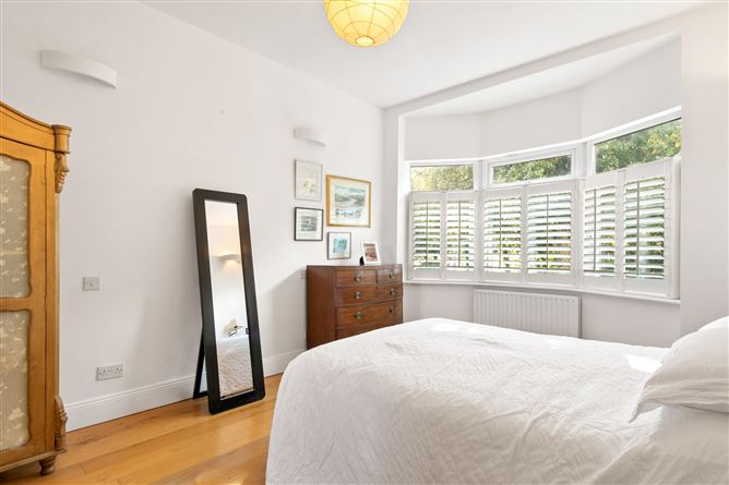 14 Lakelands Park, Terenure, Dublin