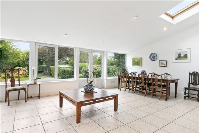 14 Lakelands Park, Terenure, Dublin