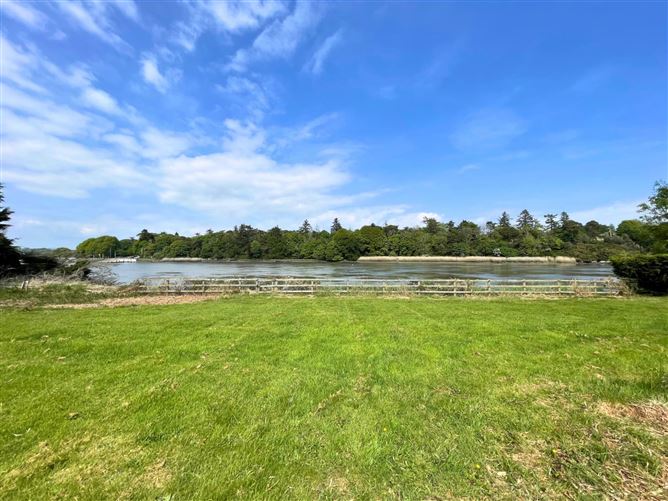 Aviemore, Island Lane, Ballinakill, Waterford