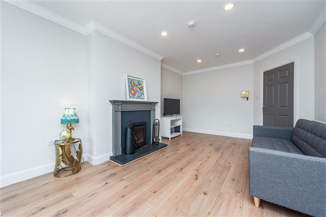https://photos-a.propertyimages.ie/media/7/0/0/4949007/721ba068-c523-496e-b615-ca74cf37b5c4_l.jpg