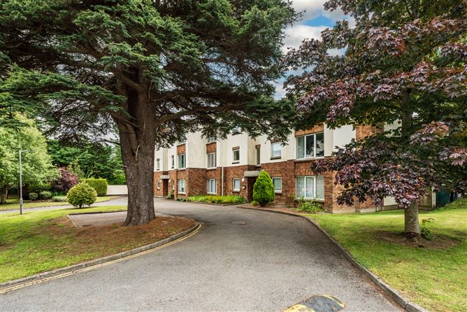 https://photos-a.propertyimages.ie/media/7/0/0/4949007/721ba068-c523-496e-b615-ca74cf37b5c4_l.jpg