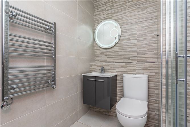 https://photos-a.propertyimages.ie/media/7/0/0/4949007/721ba068-c523-496e-b615-ca74cf37b5c4_l.jpg
