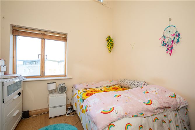 18 The Crescent, Carrickmines Green, Carrickmines, Dublin 18, Carrickmines, Dublin 18