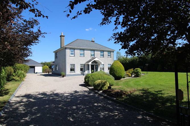 Whitethorns, Whitebarns, Ballinaclough, Nenagh, Co. Tipperary