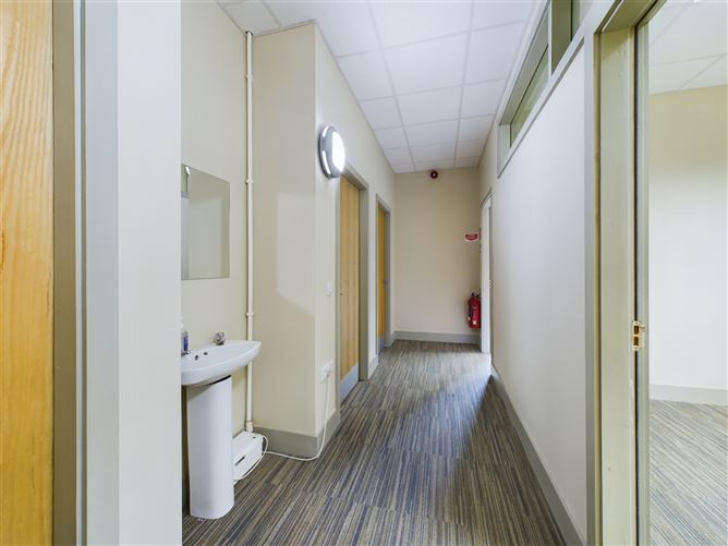Unit 16, Roslevan Shopping Centre, Tulla Road, Ennis, Co. Clare