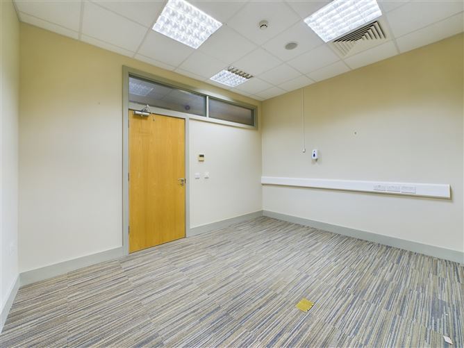 Unit 16, Roslevan Shopping Centre, Tulla Road, Ennis, Co. Clare