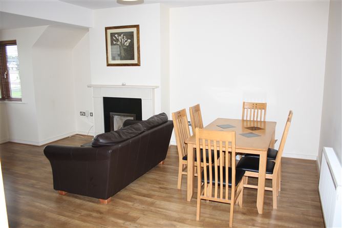 28 The Stableyard, Oldtown Demesne, Naas , Co Kildare, Naas, Kildare, W91 N795