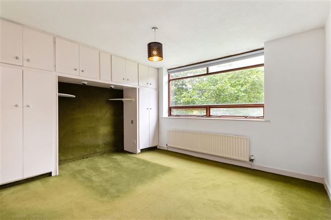 11 Rowan Hall, Millbrook Village, Milltown, Dublin 6
