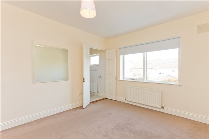 26 Glencairn Crescent, The Gallops, Leopardstown, Dublin 18