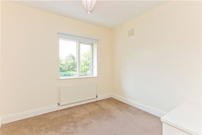 26 Glencairn Crescent, The Gallops, Leopardstown, Dublin 18