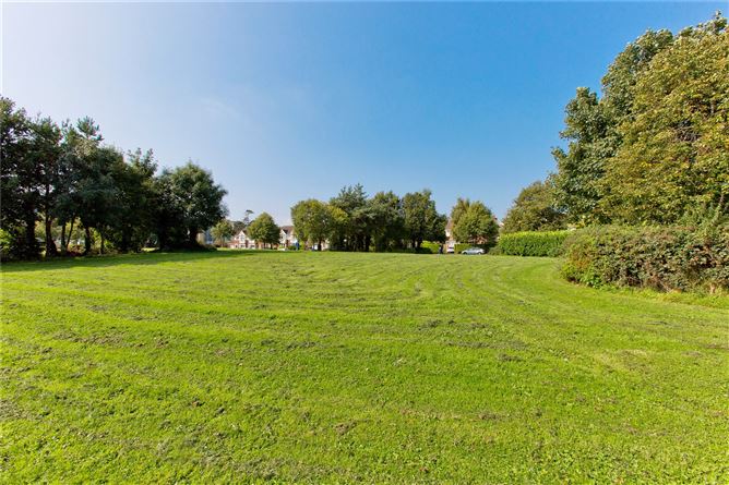26 Glencairn Crescent, The Gallops, Leopardstown, Dublin 18