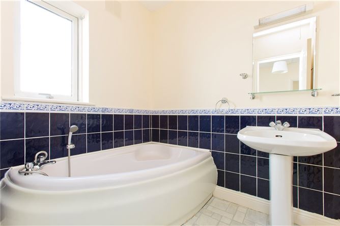 26 Glencairn Crescent, The Gallops, Leopardstown, Dublin 18