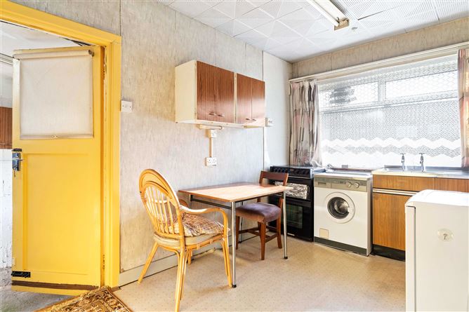 27 Shelton Park, Kimmage, Dublin 12