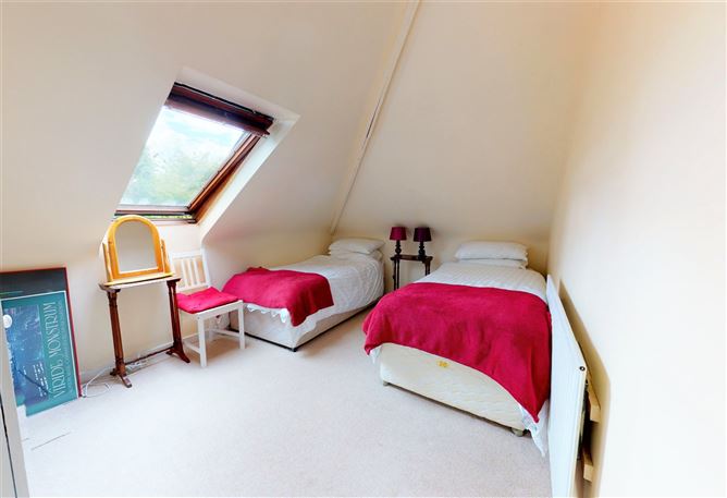5 Beeches Park, Off Station Road, Glenageary, Co. Dublin