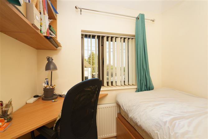 8 Clune Road, Finglas, Dublin 11
