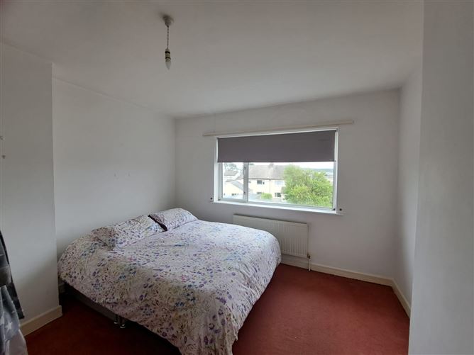 56 Shannon Heights, Kilrush, Clare