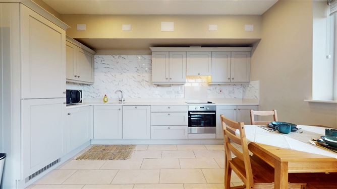 Apartment 13 Clonbern, Phoenix Park Avenue, Phoenix Park Racecourse, Castleknock, Dublin 15