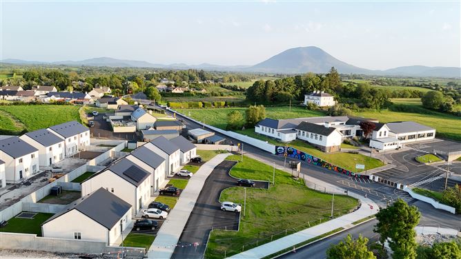 Photo 9 of 15 — 2 Beech Hill, Crossmolina, Mayo