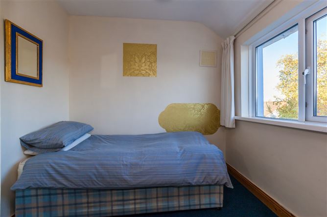 48 Glin Road, Coolock, Dublin 17.