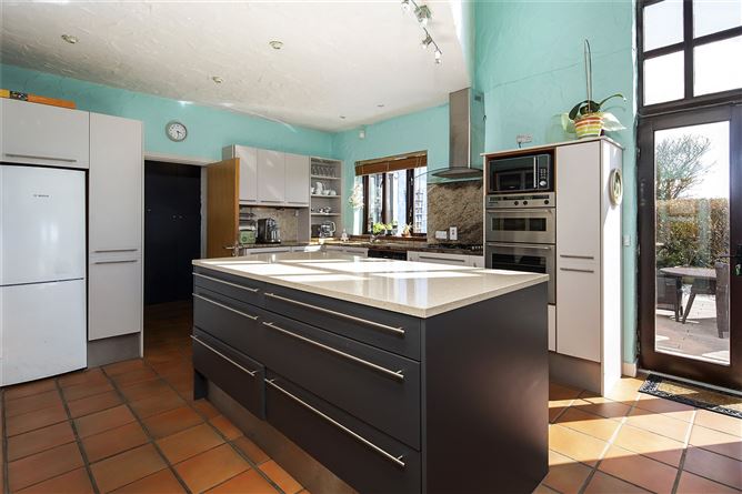 Gryphon House, Cullen, Riverstick, Kinsale, Co. Cork