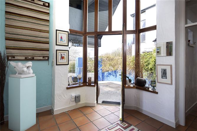 Gryphon House, Cullen, Riverstick, Kinsale, Co. Cork