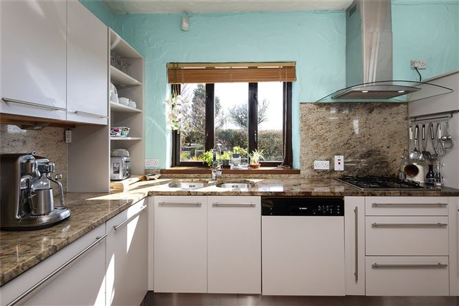 Gryphon House, Cullen, Riverstick, Kinsale, Co. Cork