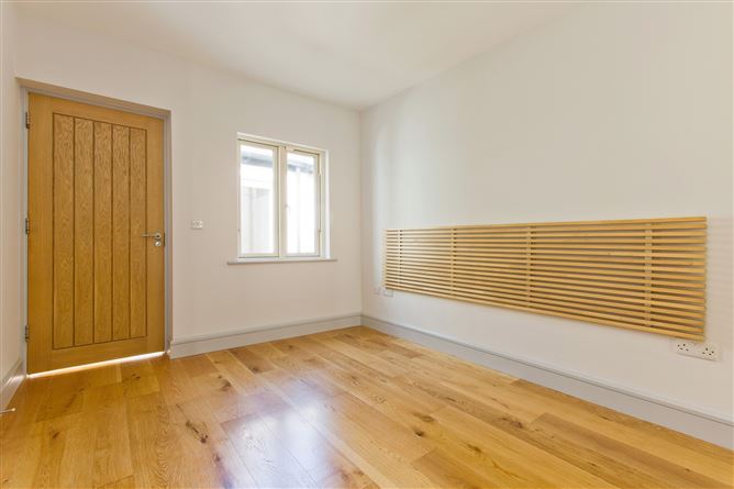 2 Pembroke Cottages, Ringsend, Dublin 4