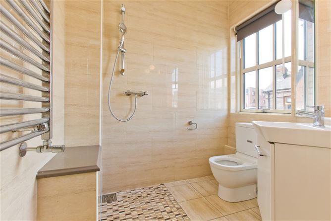 2 Pembroke Cottages, Ringsend, Dublin 4