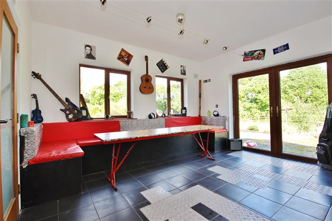 Bowhill, Ballyronan Road, Kilpedder, Wicklow