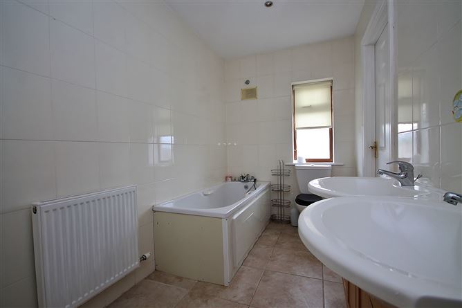 156 A Blackditch Road, Ballyfermot, Dublin 10