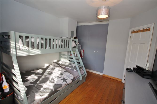 2 Haydens Park Green, Lucan, Co. Dublin