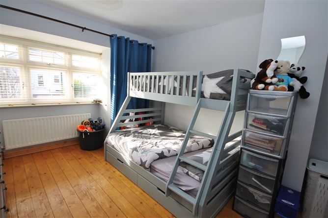 2 Haydens Park Green, Lucan, Co. Dublin