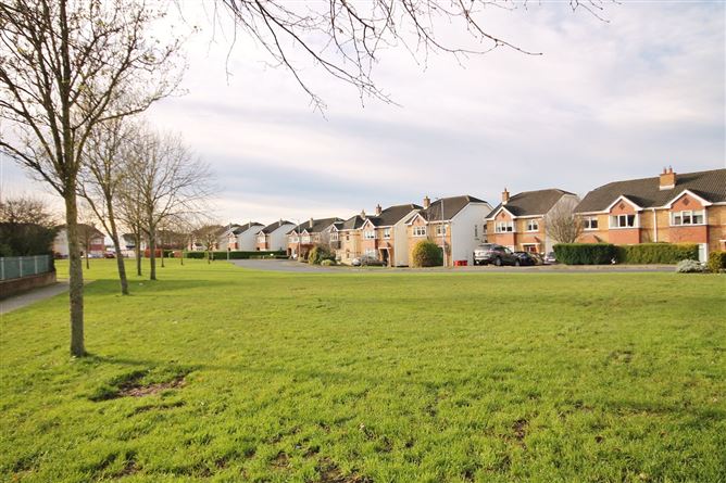 2 Haydens Park Green, Lucan, Co. Dublin